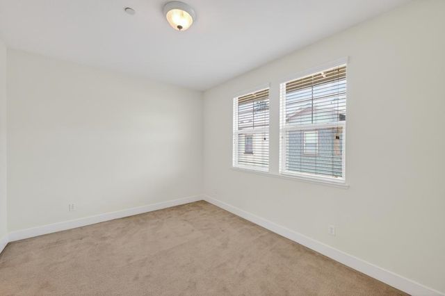 413 17th St, Sacramento, CA 95811