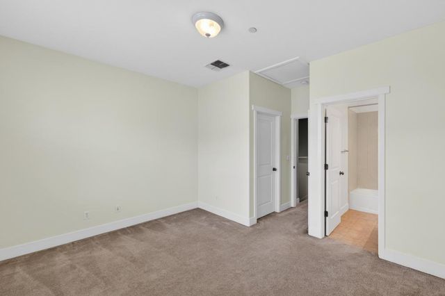 413 17th St, Sacramento, CA 95811