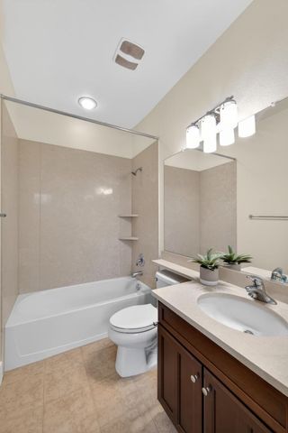 413 17th St, Sacramento, CA 95811