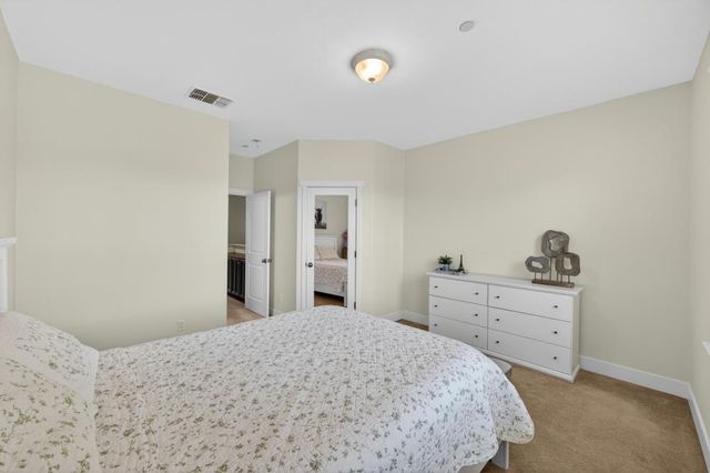 413 17th St, Sacramento, CA 95811