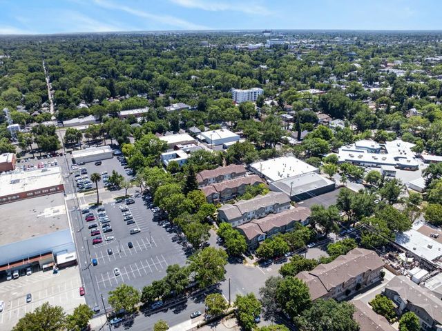 413 17th St, Sacramento, CA 95811