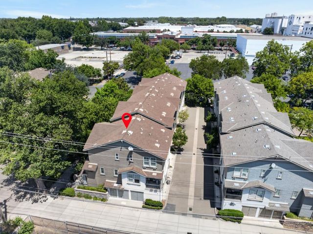 413 17th St, Sacramento, CA 95811