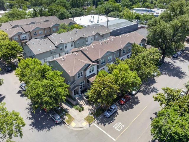 413 17th St, Sacramento, CA 95811