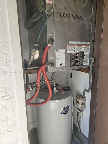 333 NW 17th Ct 203B, Fort Lauderdale, FL 33311