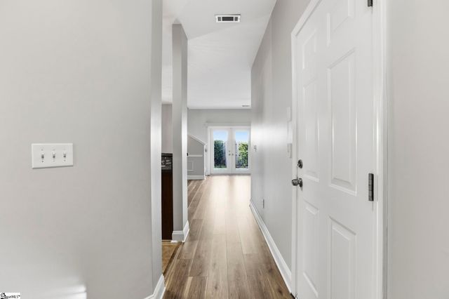 226 Cedar Crossing Lane, Greenville, SC 29615