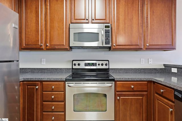 226 Cedar Crossing Lane, Greenville, SC 29615