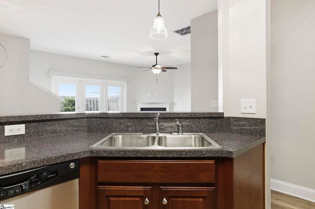 226 Cedar Crossing Lane, Greenville, SC 29615