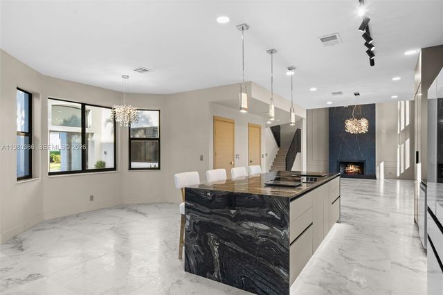 10790 Haydn Dr, Boca Raton, FL 33498