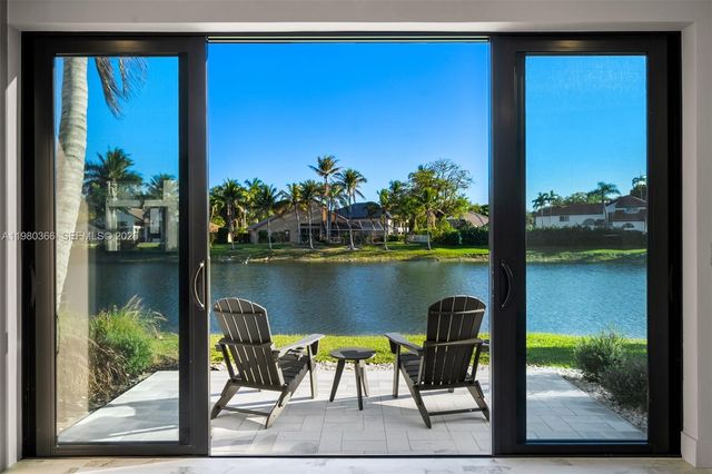 10790 Haydn Dr, Boca Raton, FL 33498