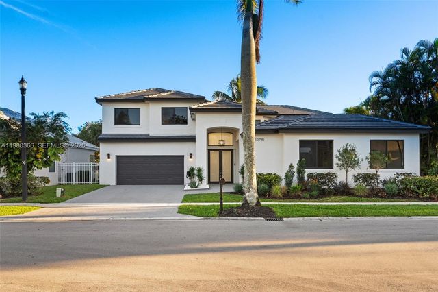 10790 Haydn Dr, Boca Raton, FL 33498