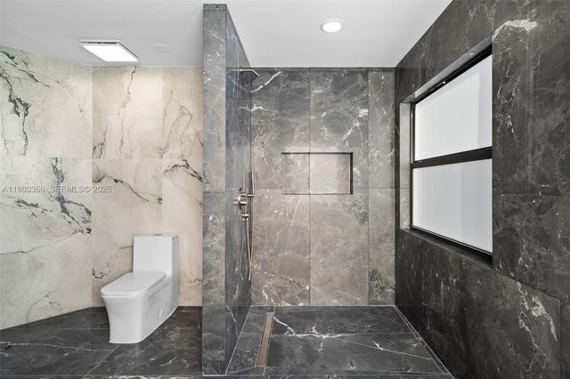 10790 Haydn Dr, Boca Raton, FL 33498