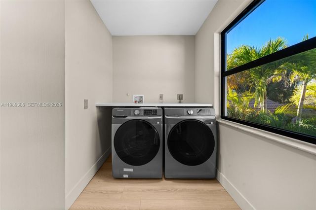 10790 Haydn Dr, Boca Raton, FL 33498