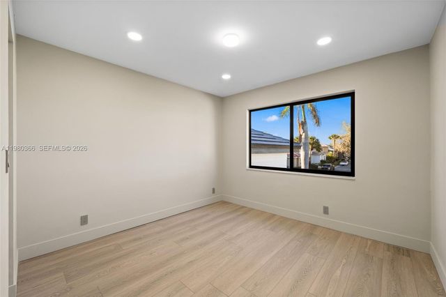 10790 Haydn Dr, Boca Raton, FL 33498