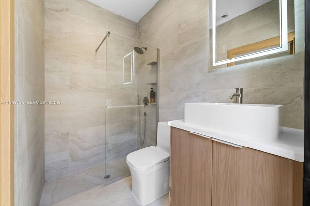 10790 Haydn Dr, Boca Raton, FL 33498