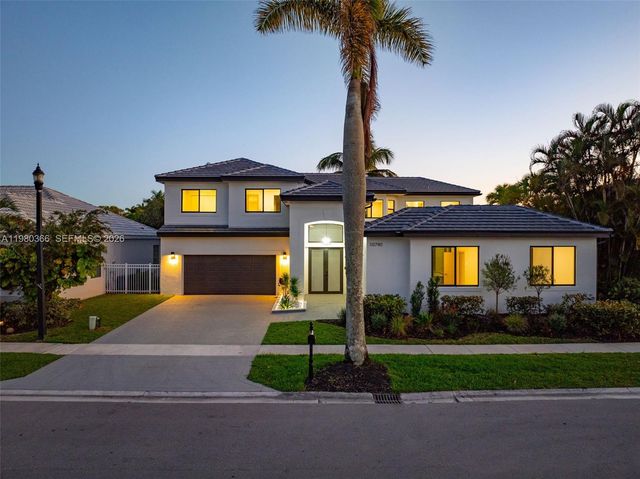 10790 Haydn Dr, Boca Raton, FL 33498