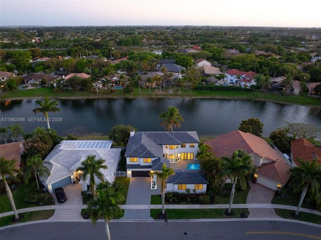 10790 Haydn Dr, Boca Raton, FL 33498