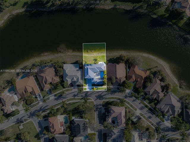 10790 Haydn Dr, Boca Raton, FL 33498