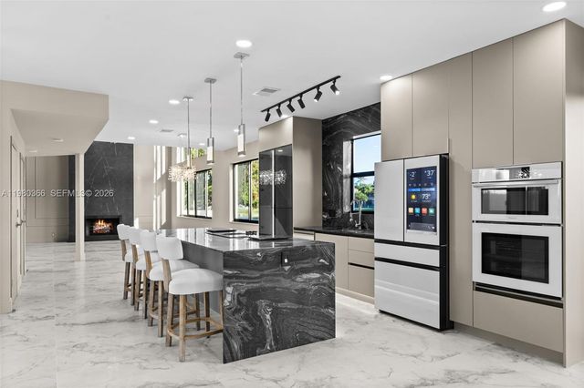 10790 Haydn Dr, Boca Raton, FL 33498