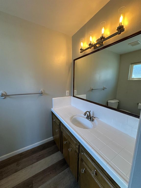 Image 13 of property listing at 1310 W Magill Avenue, Fresno, CA 93711