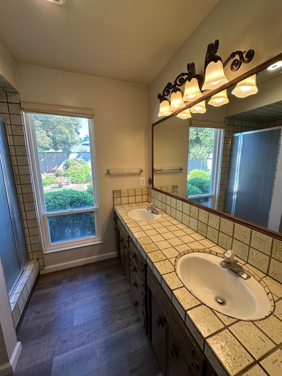 Image 23 of property listing at 1310 W Magill Avenue, Fresno, CA 93711