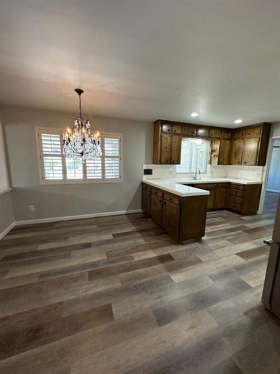 Image 8 of property listing at 1310 W Magill Avenue, Fresno, CA 93711