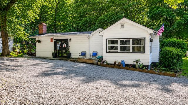 16 Upper Hillman Road, Warwick, NY 10990