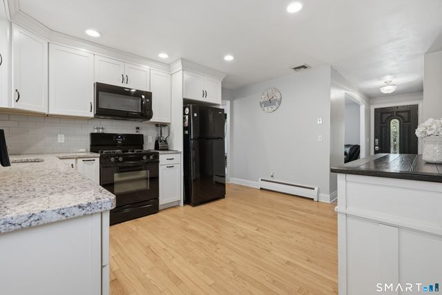4 Pierson Drive, West Haven, CT 06516