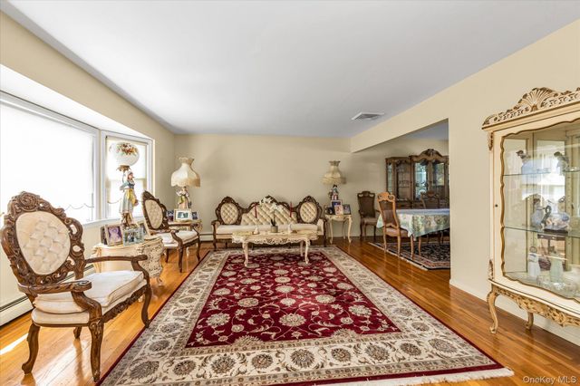 2011 Abbot Avenue, Merrick, NY 11566