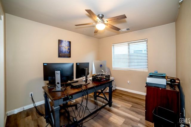 10706 Montemar Drive, Bakersfield, CA 93311