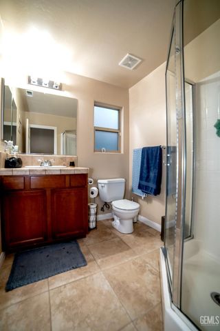 10706 Montemar Drive, Bakersfield, CA 93311