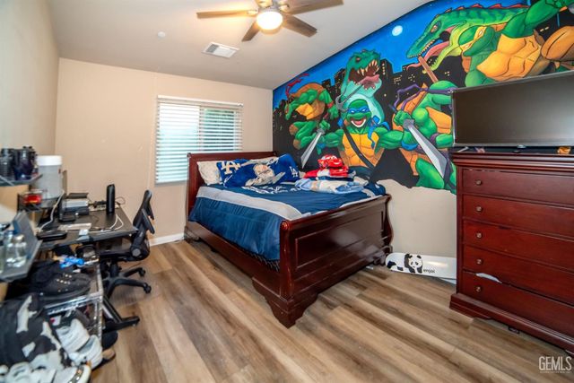 10706 Montemar Drive, Bakersfield, CA 93311