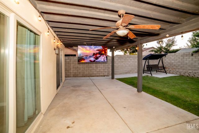 10706 Montemar Drive, Bakersfield, CA 93311