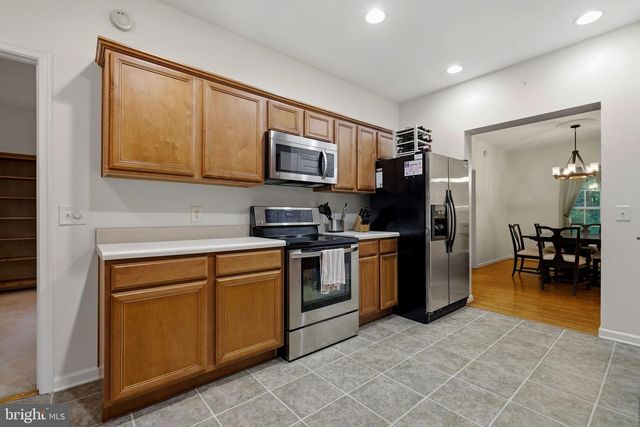 25 HIGH KNOB CT, Front Royal, VA 22630