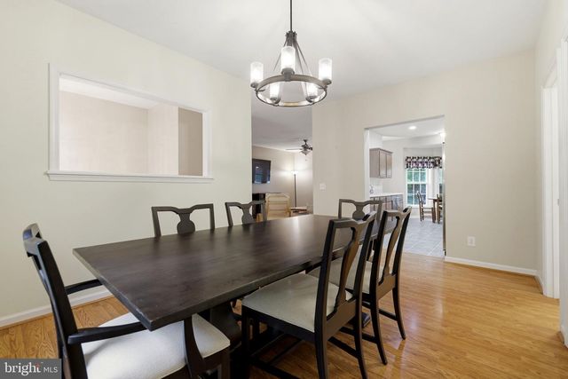 25 HIGH KNOB CT, Front Royal, VA 22630