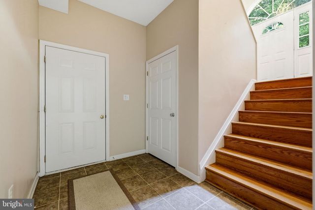 25 HIGH KNOB CT, Front Royal, VA 22630
