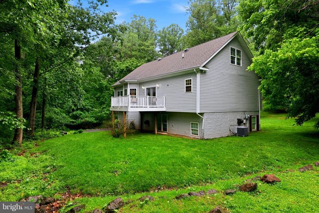 25 HIGH KNOB CT, Front Royal, VA 22630