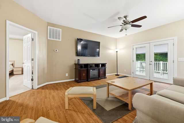 25 HIGH KNOB CT, Front Royal, VA 22630