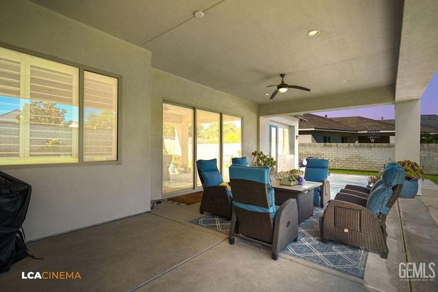 11702 Raindrop Lane, Bakersfield, CA 93311