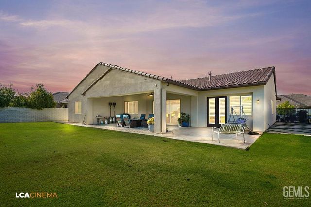 11702 Raindrop Lane, Bakersfield, CA 93311