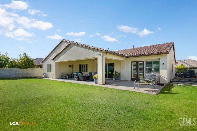 11702 Raindrop Lane, Bakersfield, CA 93311