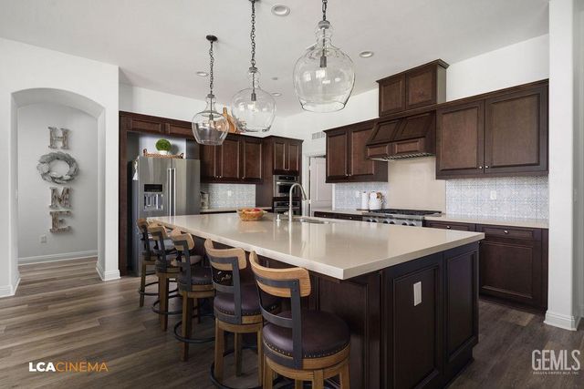 11702 Raindrop Lane, Bakersfield, CA 93311