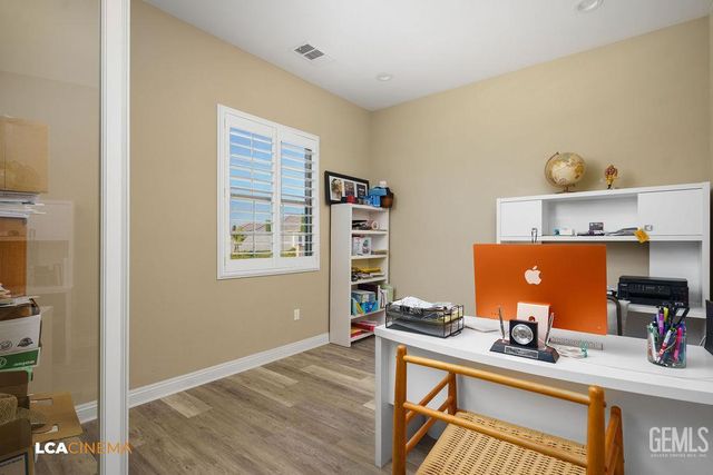 11702 Raindrop Lane, Bakersfield, CA 93311