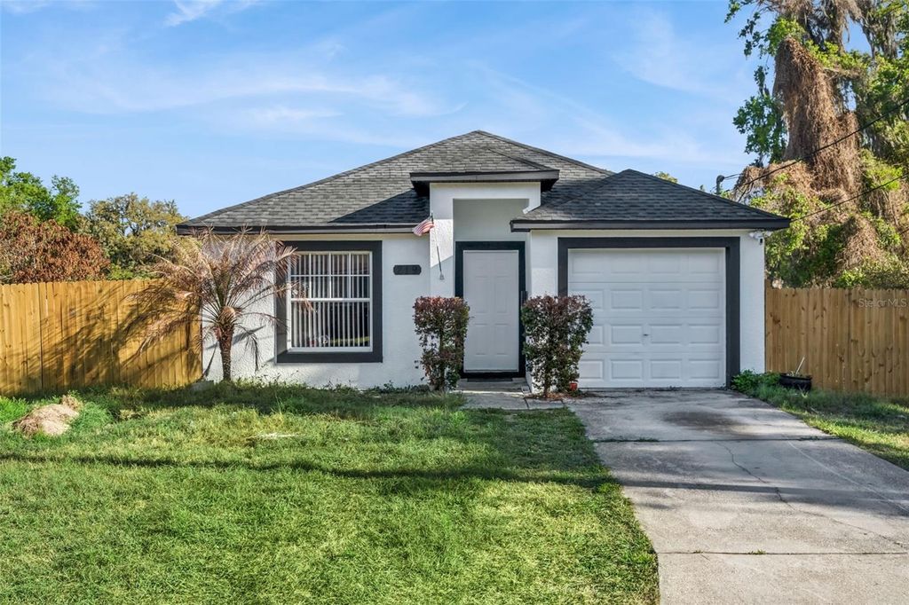 219 E 15TH STREET, Apopka, FL 32703