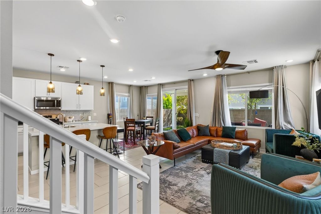 2719 High Echelon Road, North Las Vegas, NV 89086 — photo 4