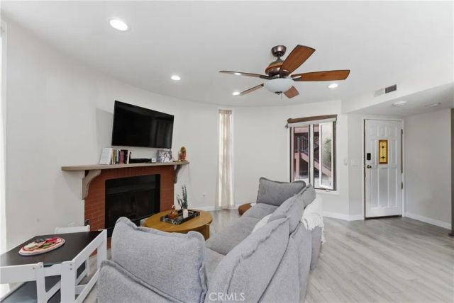 1307 Shadow Lane D, Fullerton, CA 92831