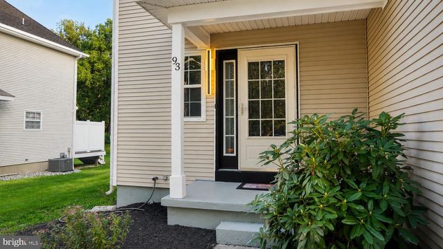 93 TATTERSALL DR, Burlington, NJ 08016