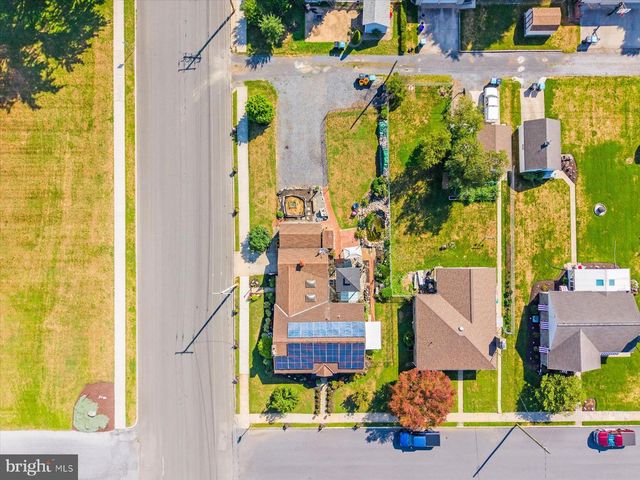 158 N GREEN ST, Palmyra, PA 17078