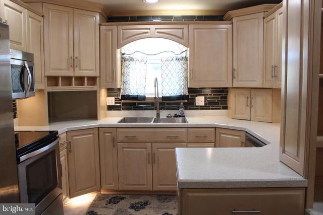 158 N GREEN ST, Palmyra, PA 17078