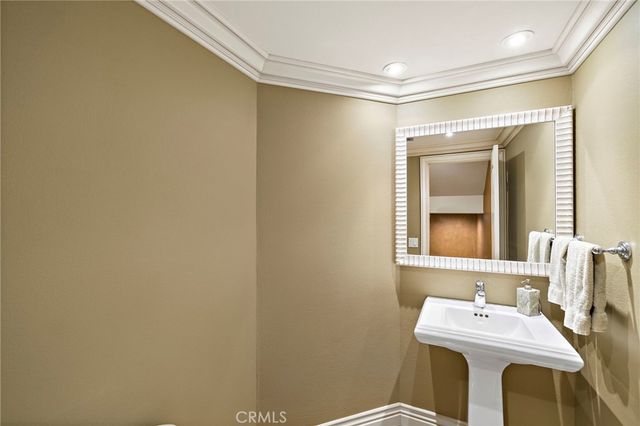 19 Kamalii Court 257, Newport Beach, CA 92663