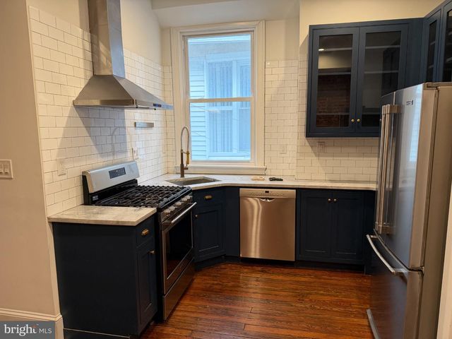 813 S 49TH ST, Philadelphia, PA 19143